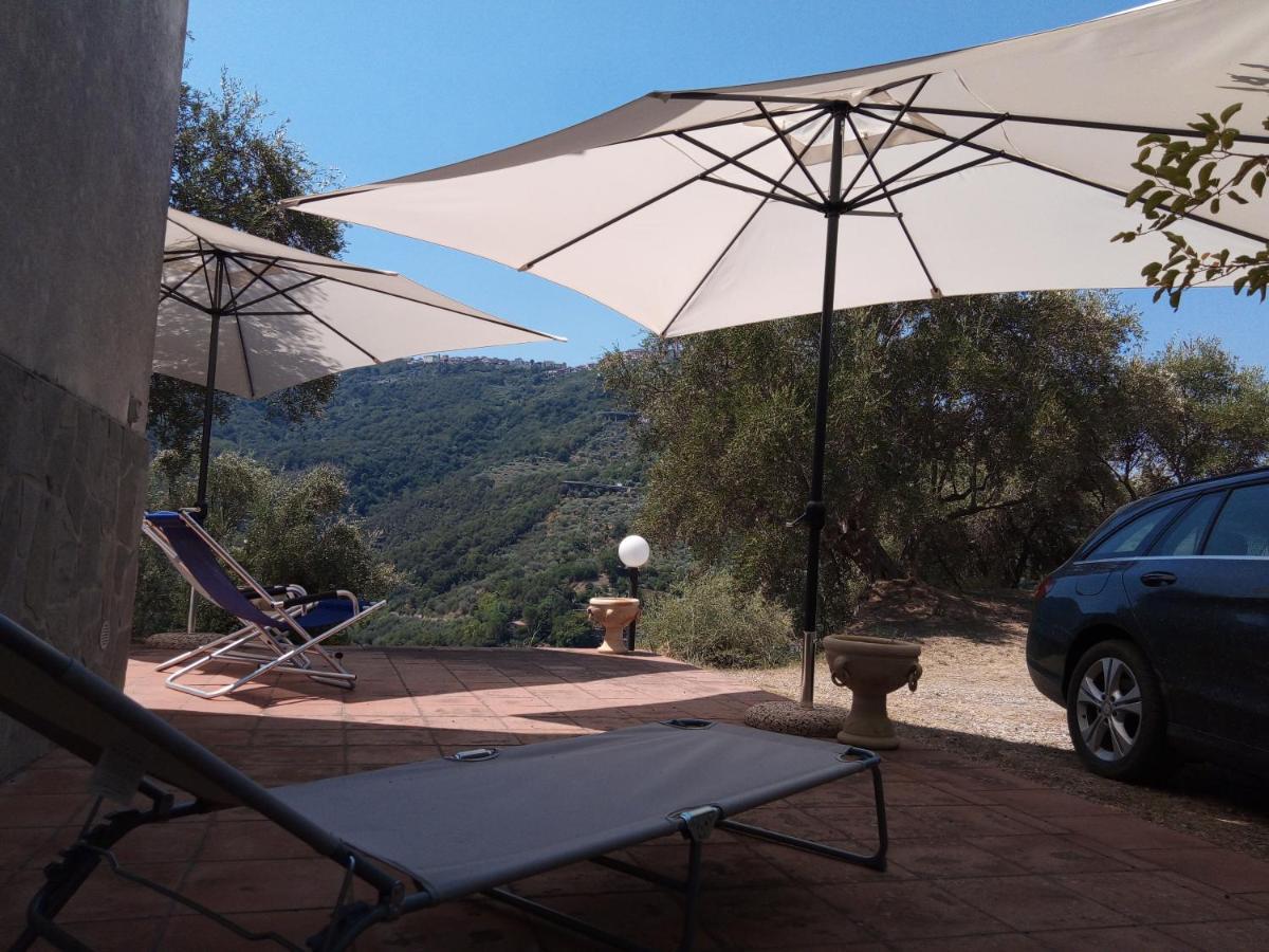 Castell'Umberto L'Antica Quercia B&B المظهر الخارجي الصورة