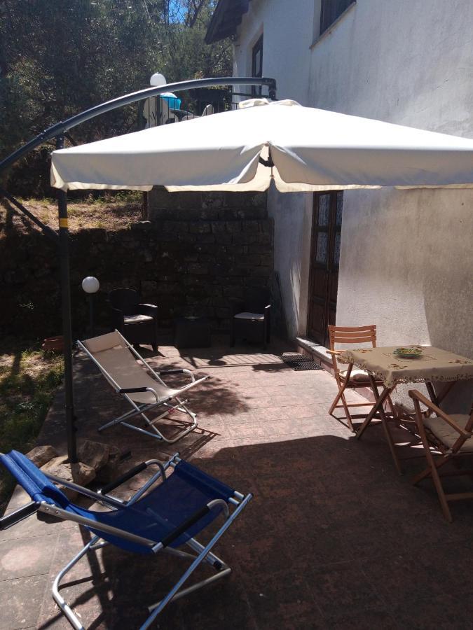 Castell'Umberto L'Antica Quercia B&B المظهر الخارجي الصورة